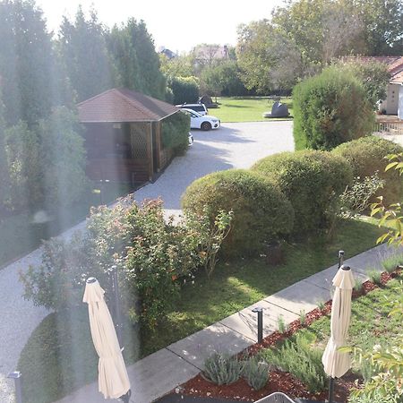 The Secret Garden - Keszthely Bed & Breakfast Exterior foto