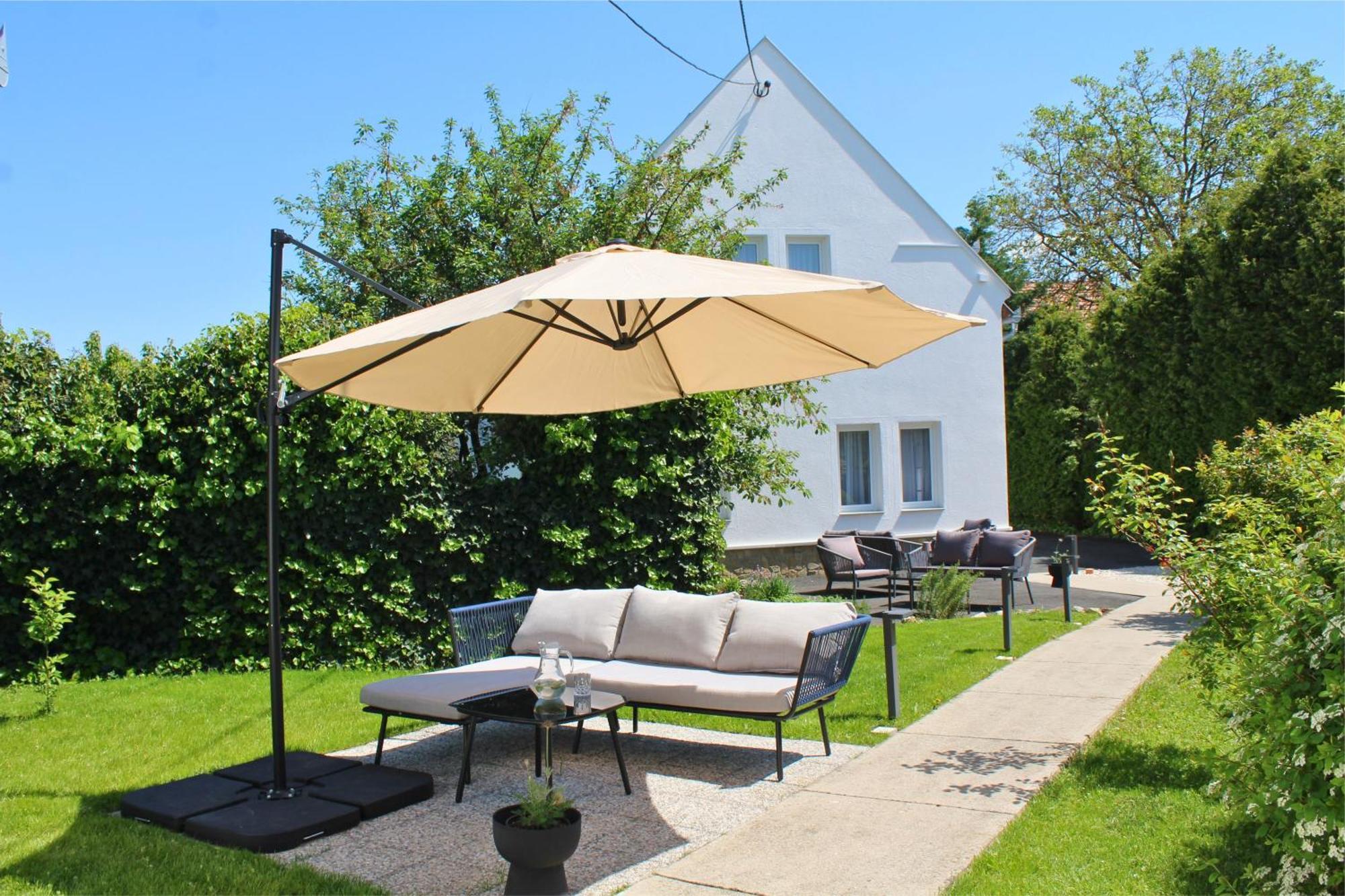 The Secret Garden - Keszthely Bed & Breakfast Exterior foto