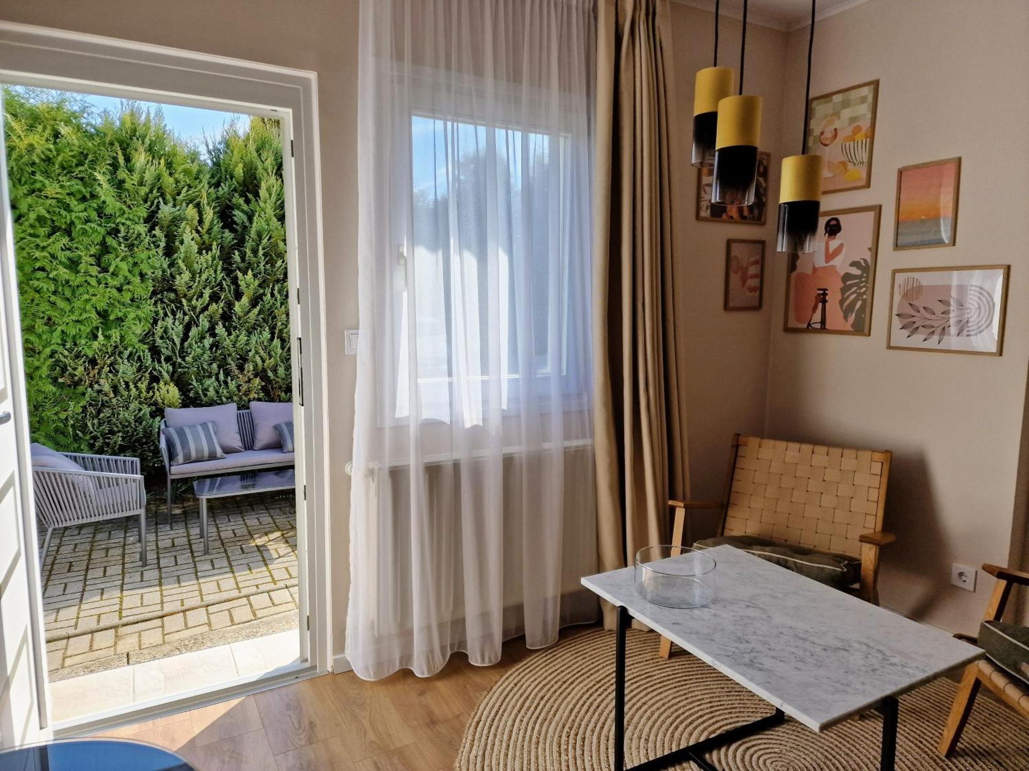 The Secret Garden - Keszthely Bed & Breakfast Exterior foto