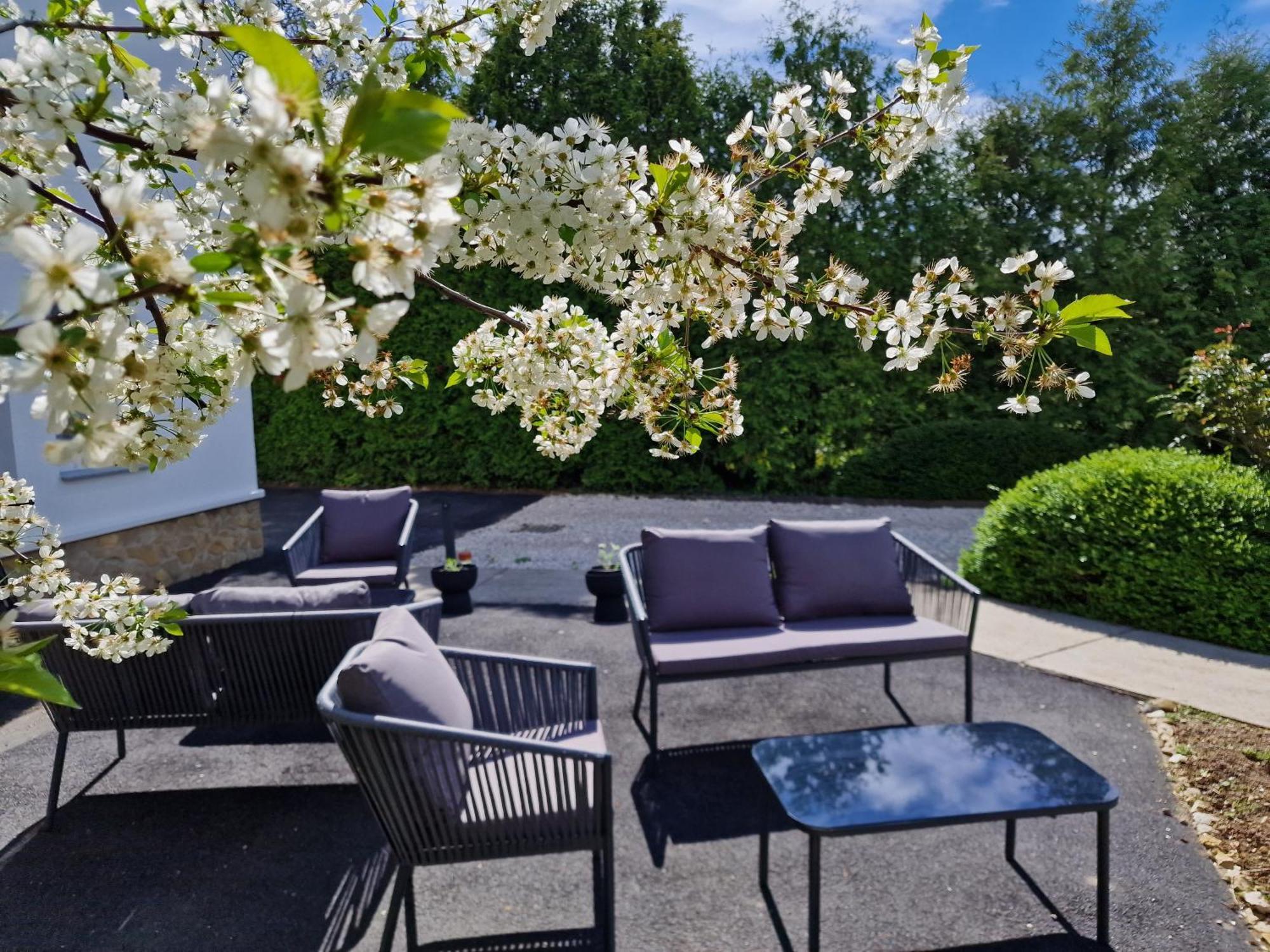 The Secret Garden - Keszthely Bed & Breakfast Exterior foto